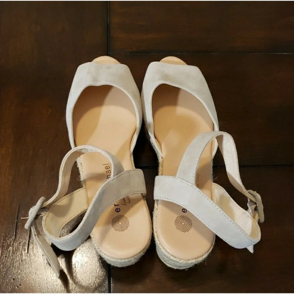 Eric Michael Shannon Suede Wedge Espandrille Sandals Size 40 US 9- 9 1/2‎